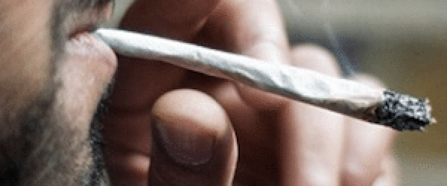 social cannabis consumption, smoking weed,