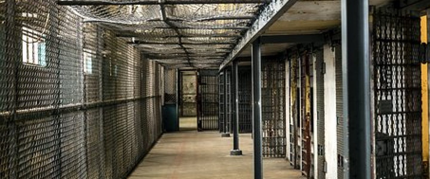 prison-1652896__340